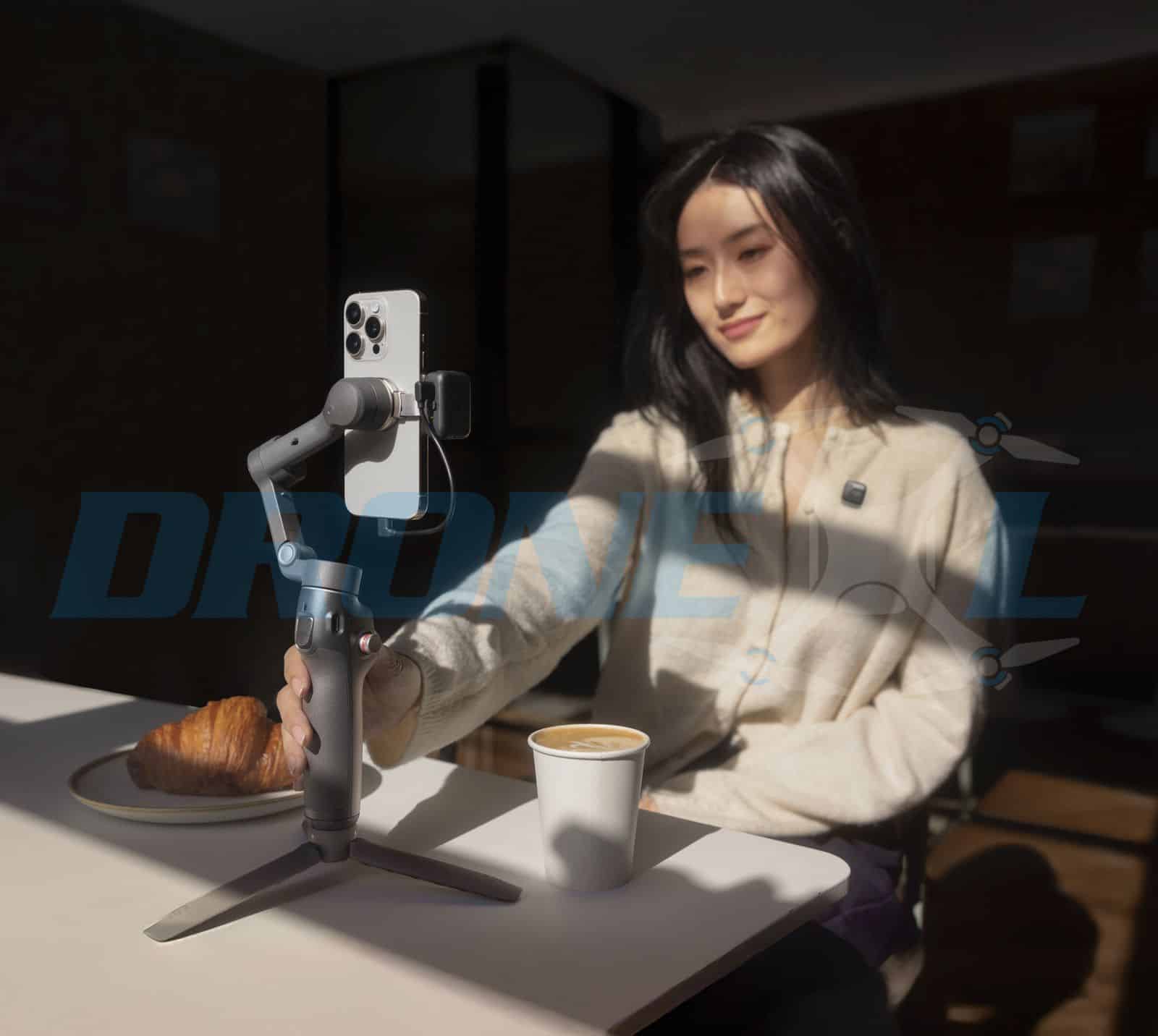 Leaked photo of the DJI Osmo Mobile 7 smartphone gimbal ahead of its launch.
