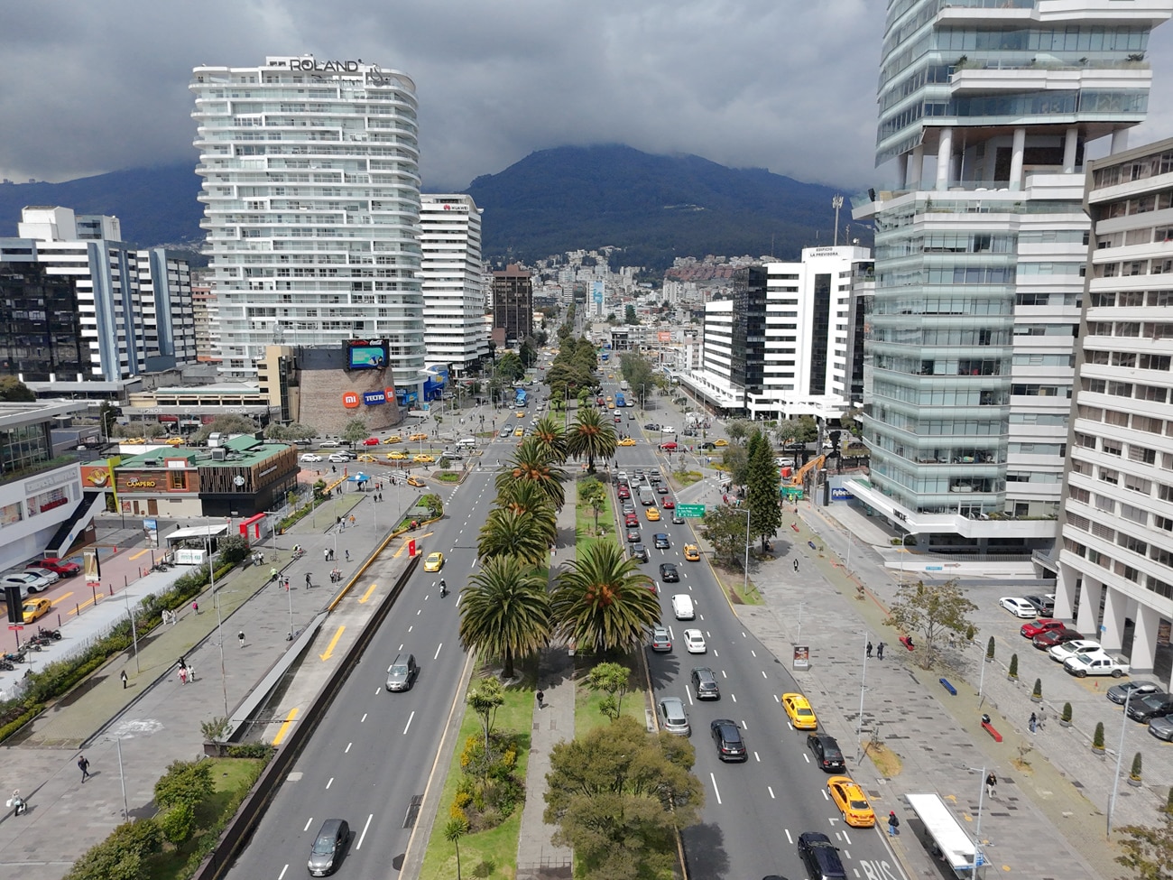 Metropolitan Quito, shoot with Dji Neo