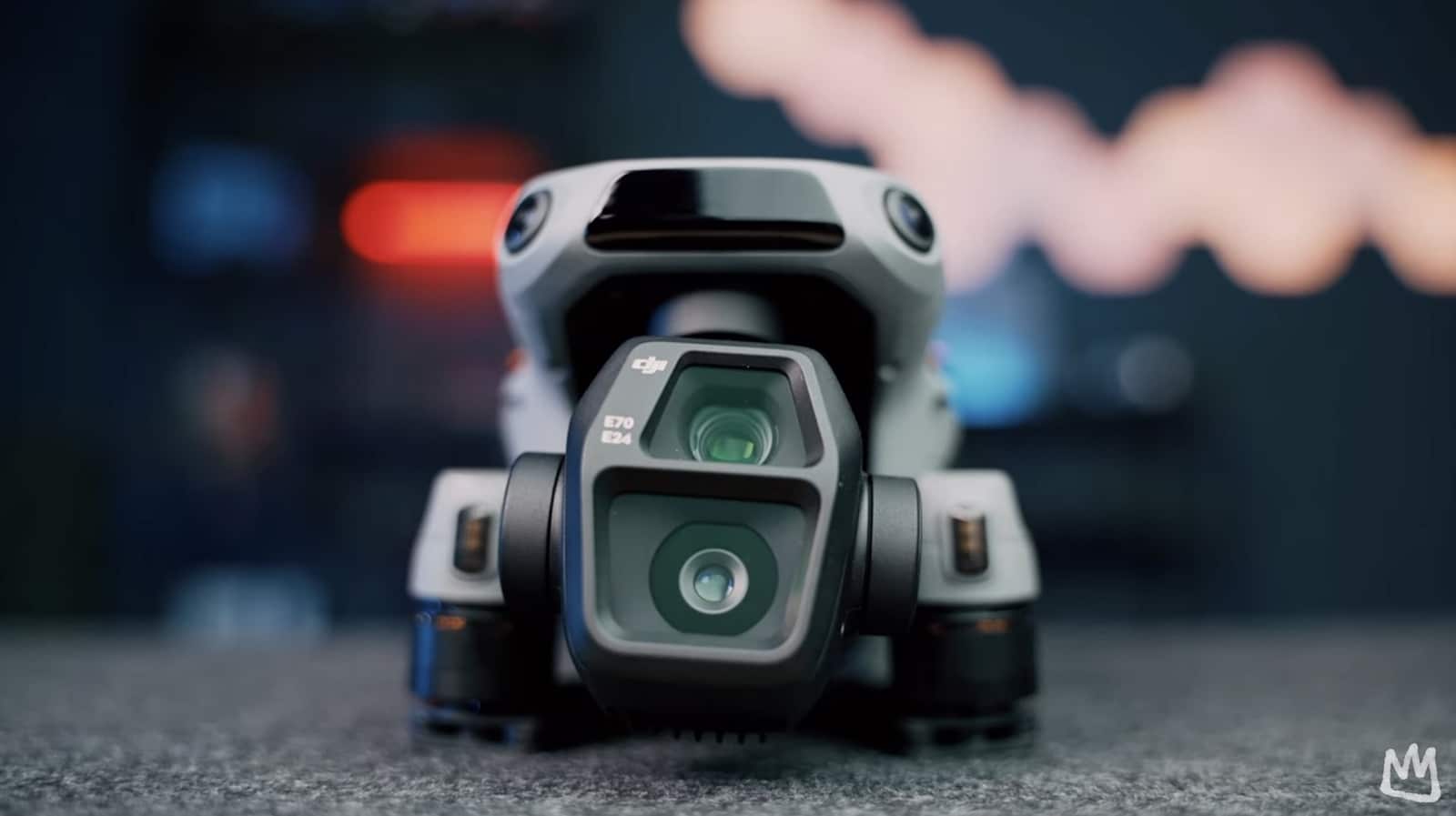 The Air 3S dual-camera gimbal with its 1-inch main sensor and 70mm equivalent telephoto lens.