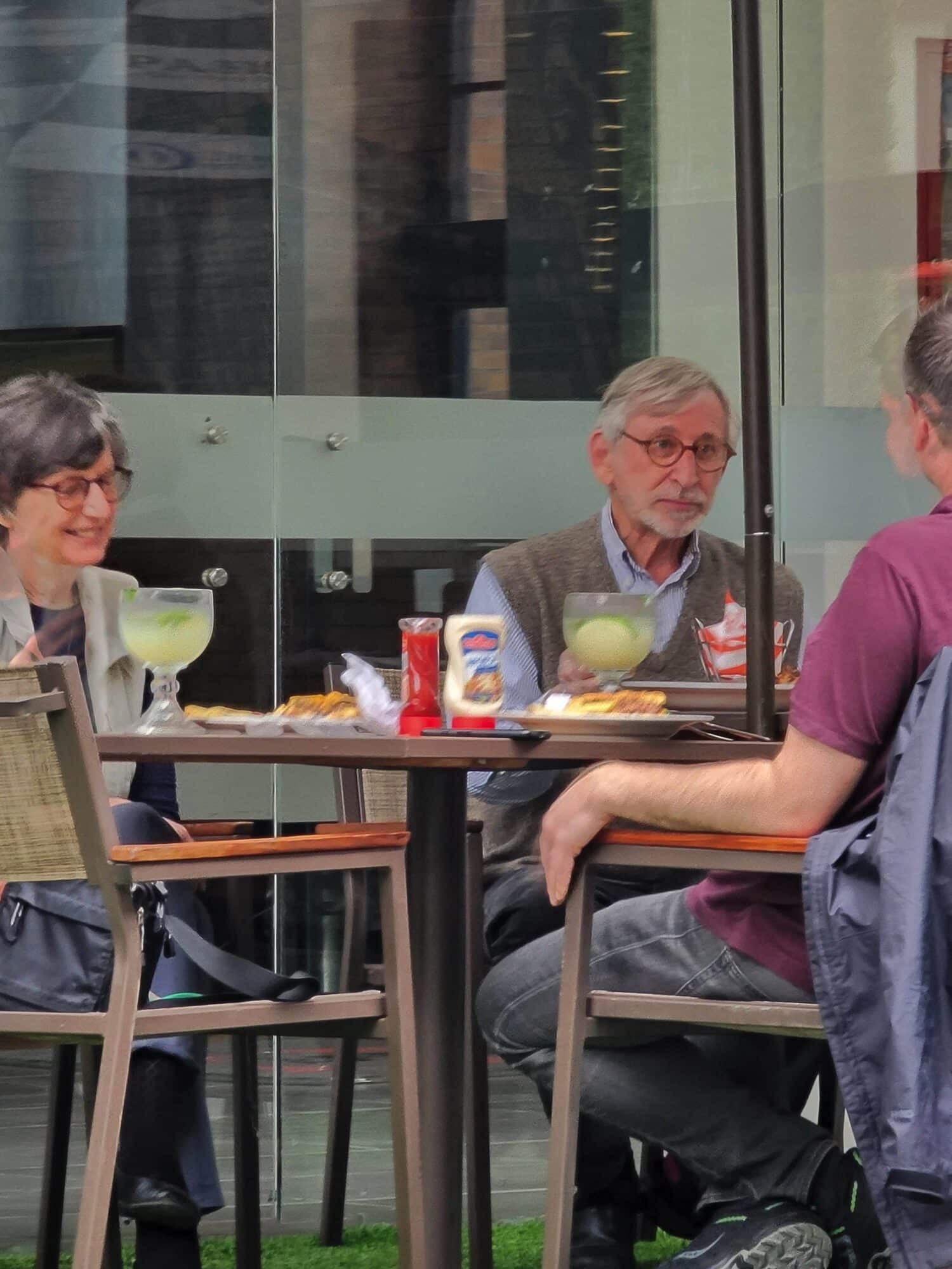 picture steven spielberg man exposure