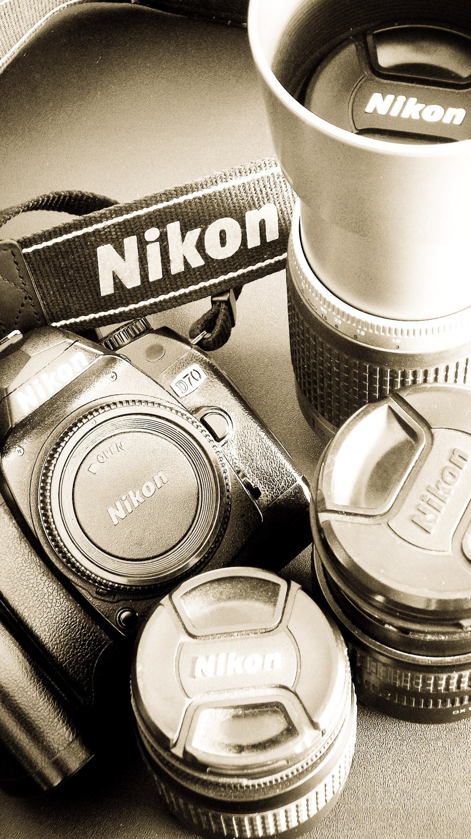 Nikon D70