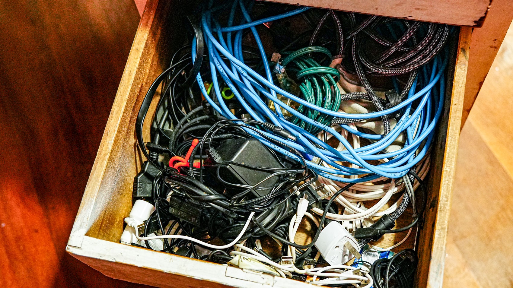 drone cable box