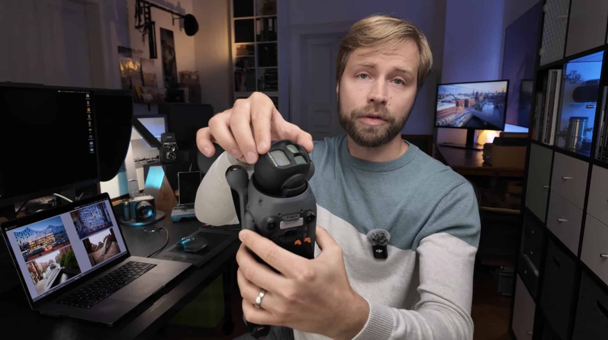 Vertical composition by Albrecht Voss with the gimbal rotated into portrait mode.