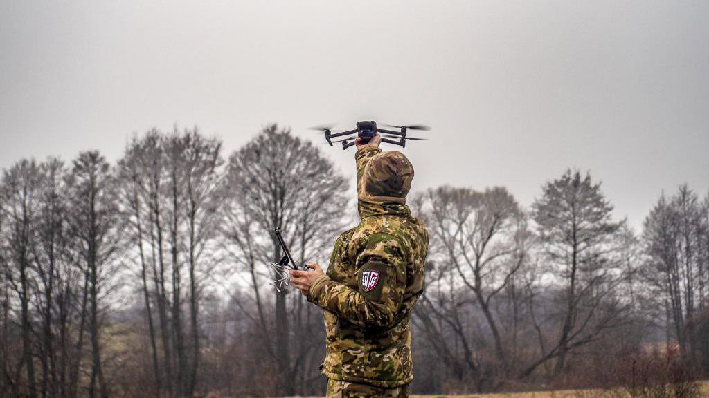 ukranie uav uas drone drones dji mavic 3 pro autel evo max 4n