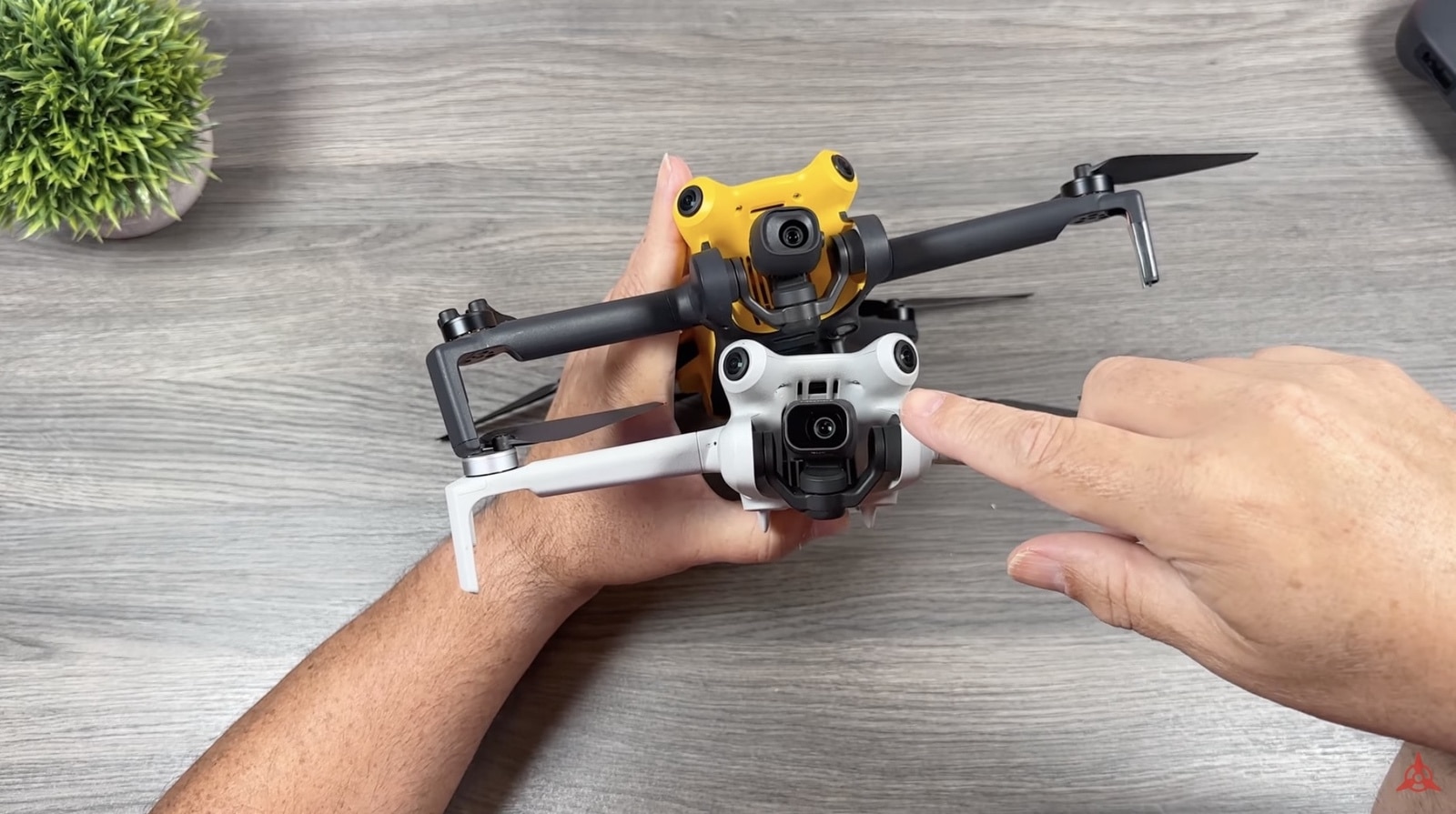 The SkyRover X1 camera housing, whose cover does not come off for ND filters.