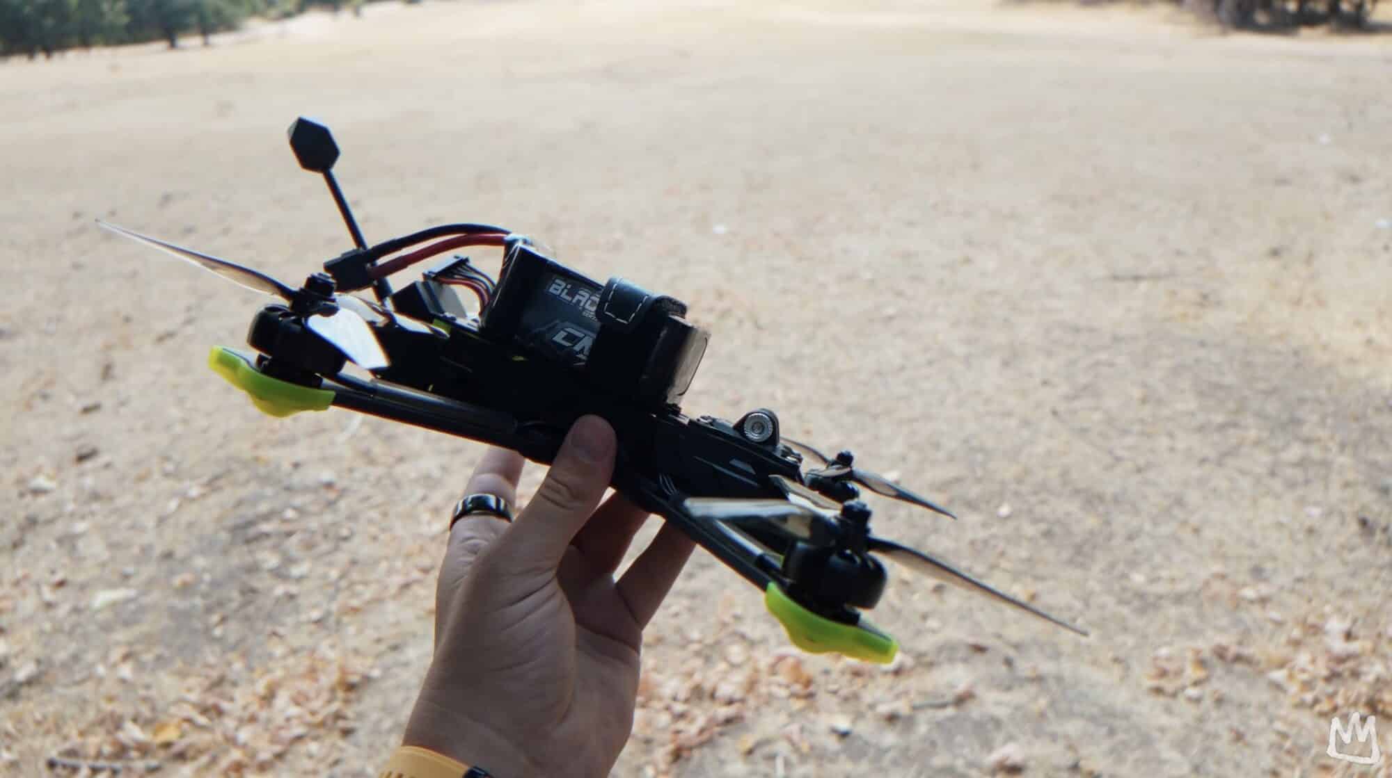 Flight test kit: SkyViz goggles, iFlight Commando 2 controller and a Nazgul 5 Echo quad.