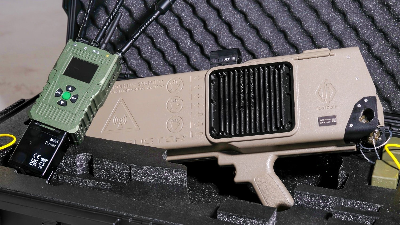 This New Rifle Doesn't Shoot Drones, It Hijacks Them DZYNE Dronebuster Drone