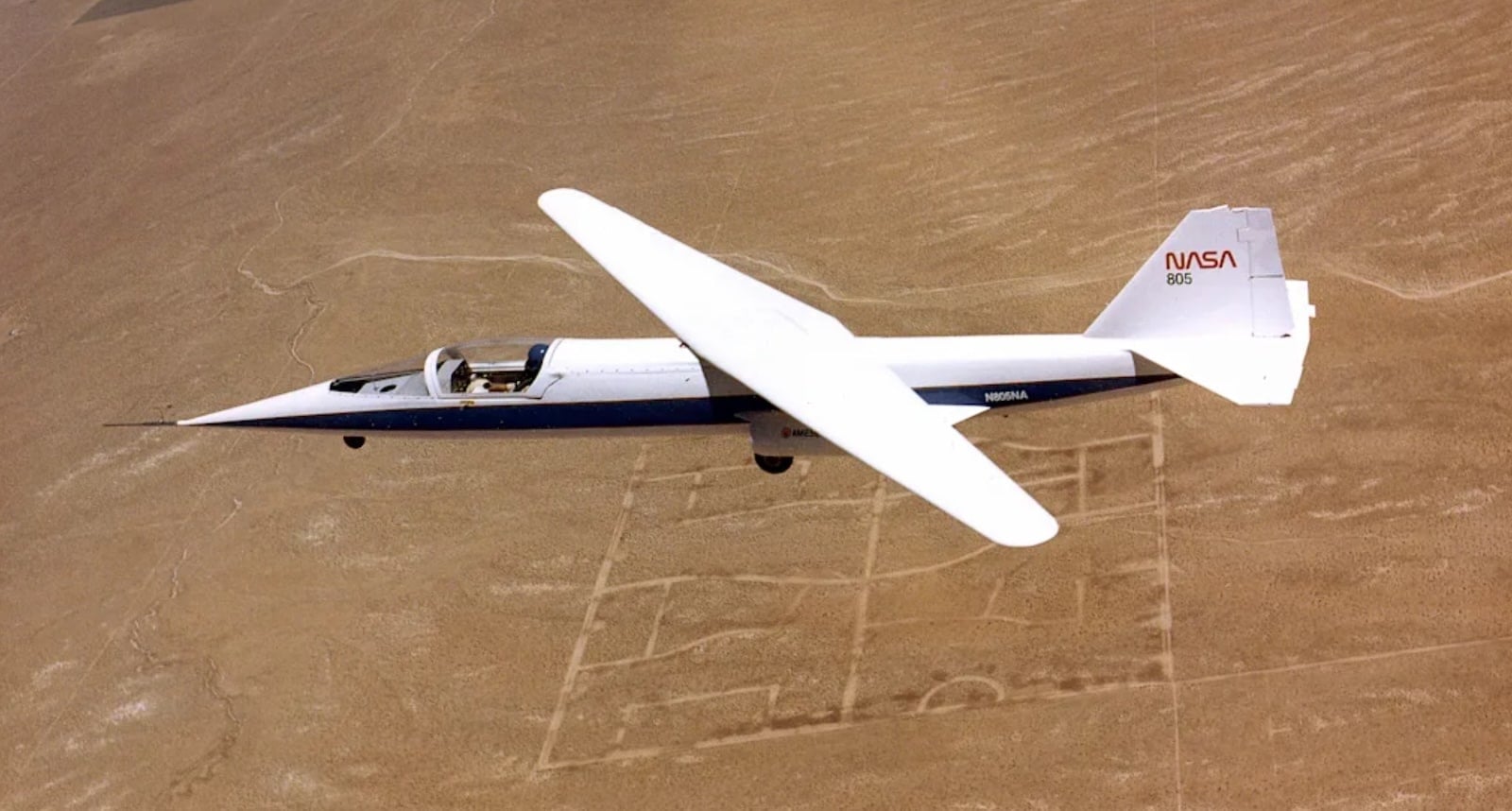 AD-1 oblique wing research aircraft in flight at its maximum 60-degree wing sweep during one of 79 test flights conducted at NASA Dryden (1979–1982). Credit: NASA.