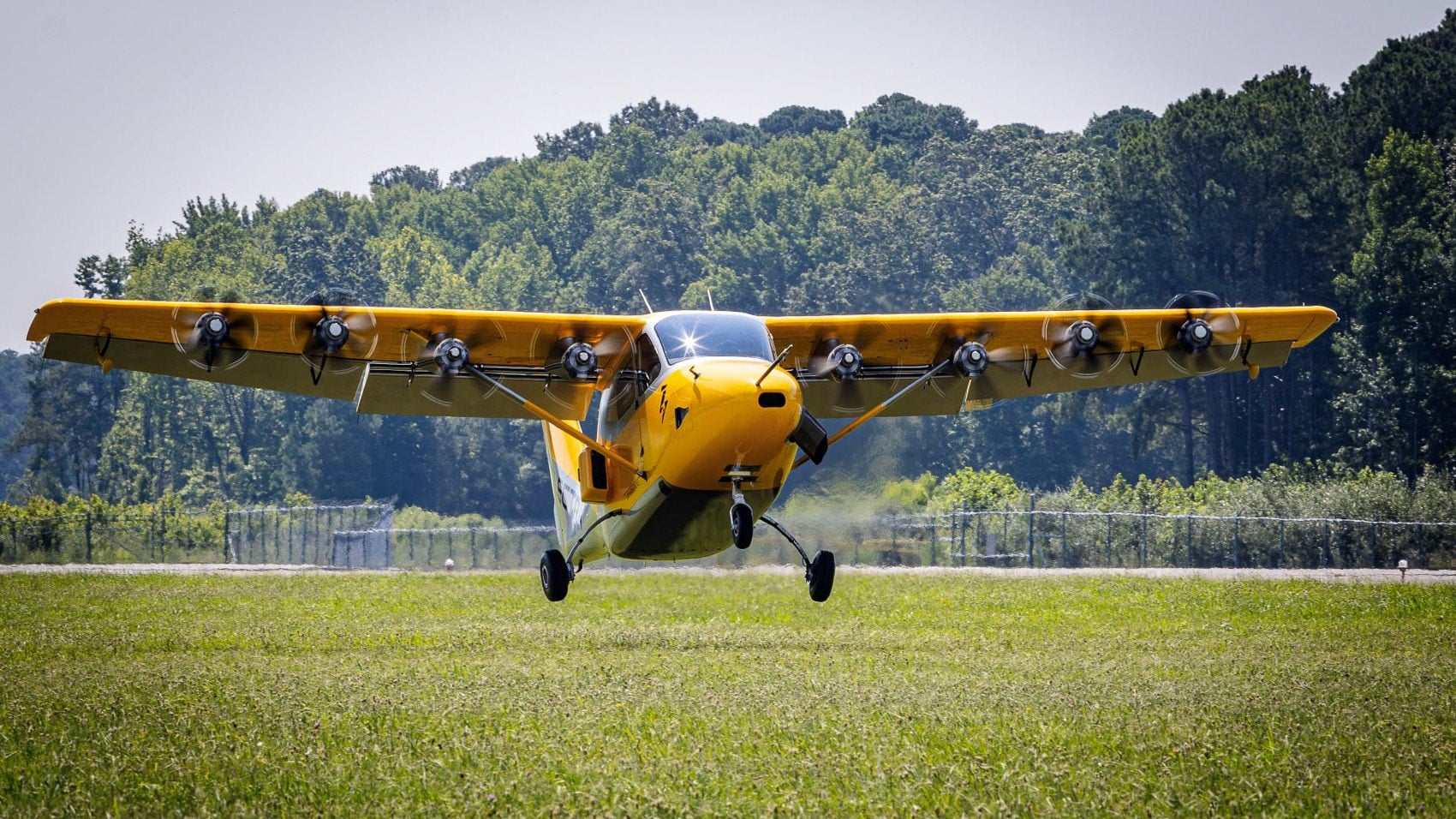 Electra aero EL9 Air Travel Ultra-Short Flights Fly Drone Hybrid airplane