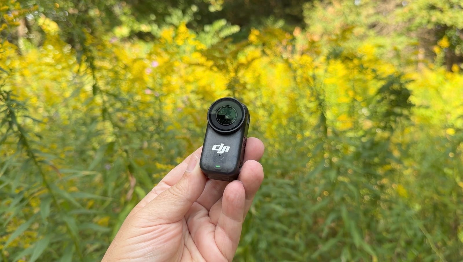 DJI Osmo Nano: A Compact Vlogging and POV Camera