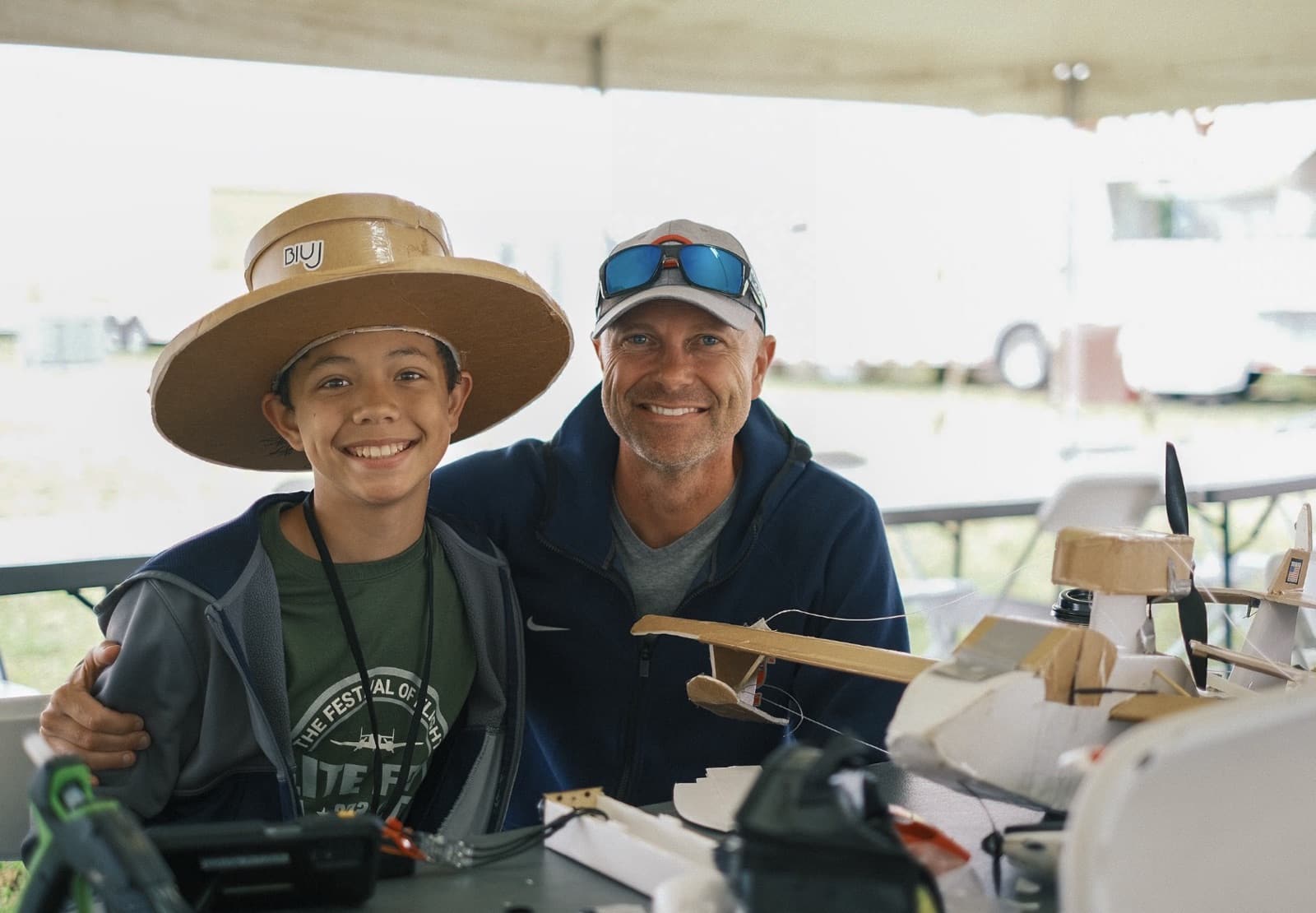 Hobbyists talking shop between flights at Flite Fest 2023.