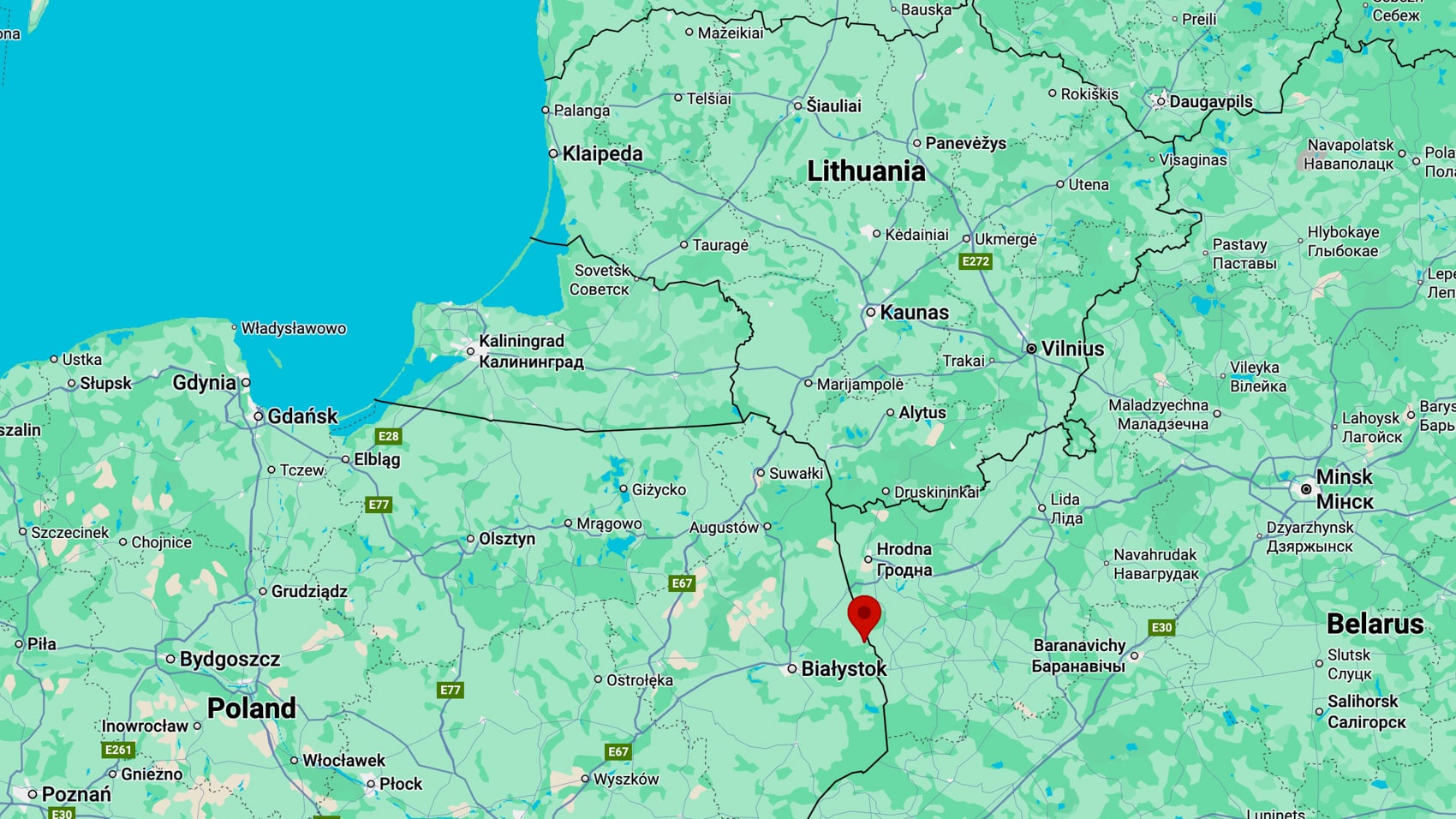 Polish Border Guards Seize Drone Smuggling Hundreds of Cigarette Packs from Belarus