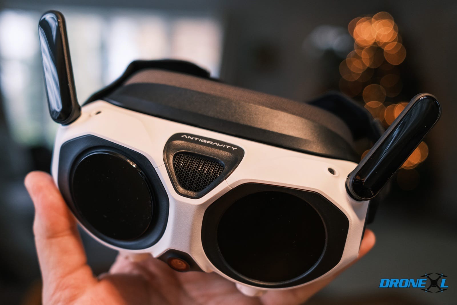 The goggle antennas whose positioning affects the A1 connection quality.