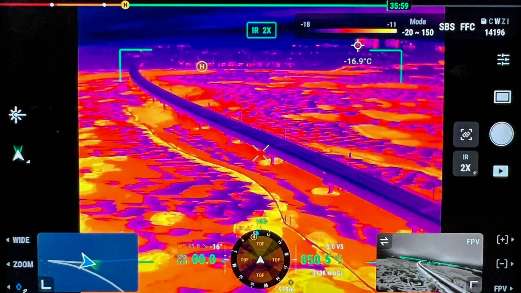 Interchangeable Zenmuse payload that gives the M300 RTK zoom and thermal views.