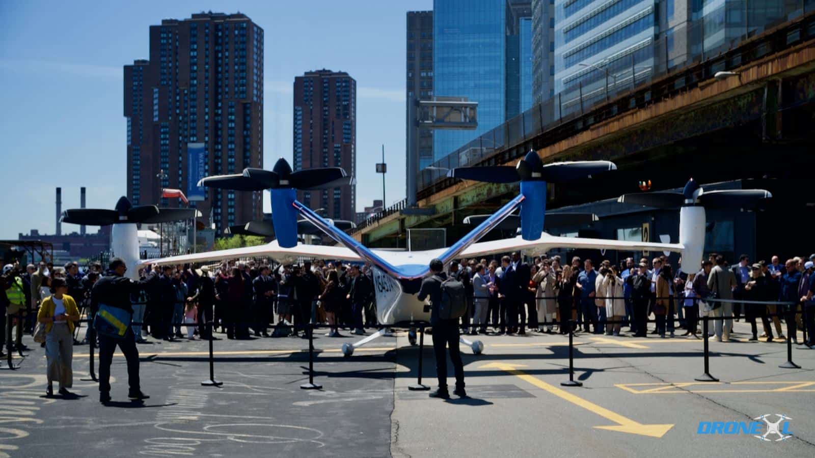 Joby S4 propellers rotated forward into the cruise position after transition.