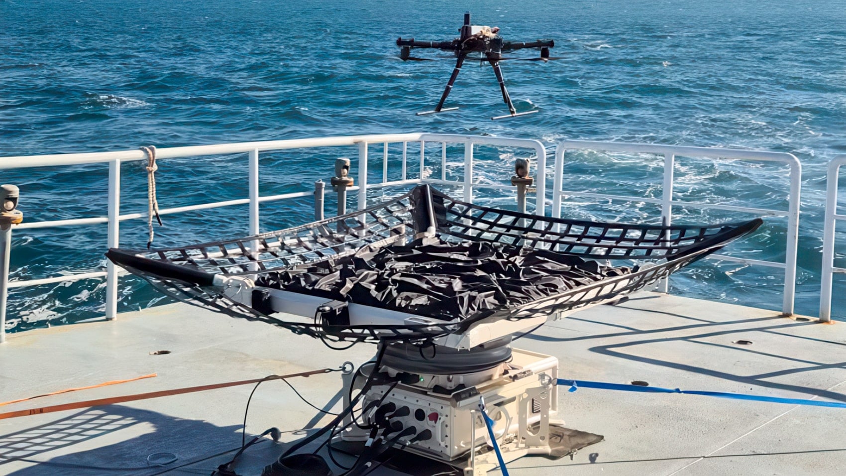 Waiv Robotics Unveils Autonomous VTOL Landing System for Ships