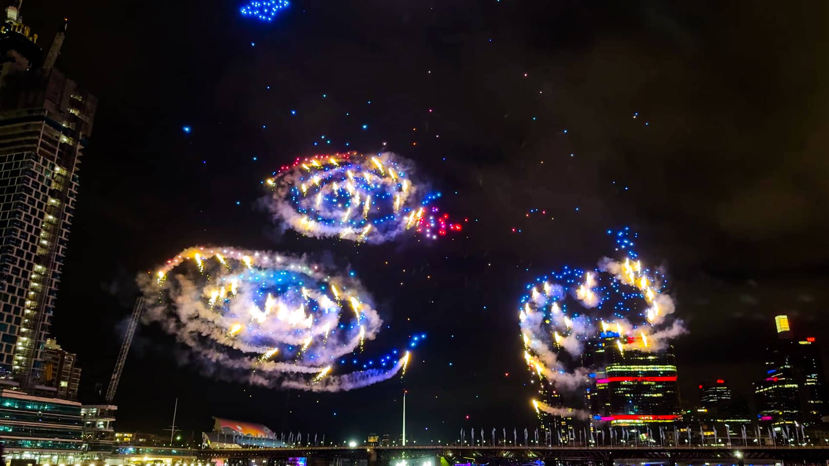 Skymagic drone formation over Cockle Bay before the fleet broke apart.