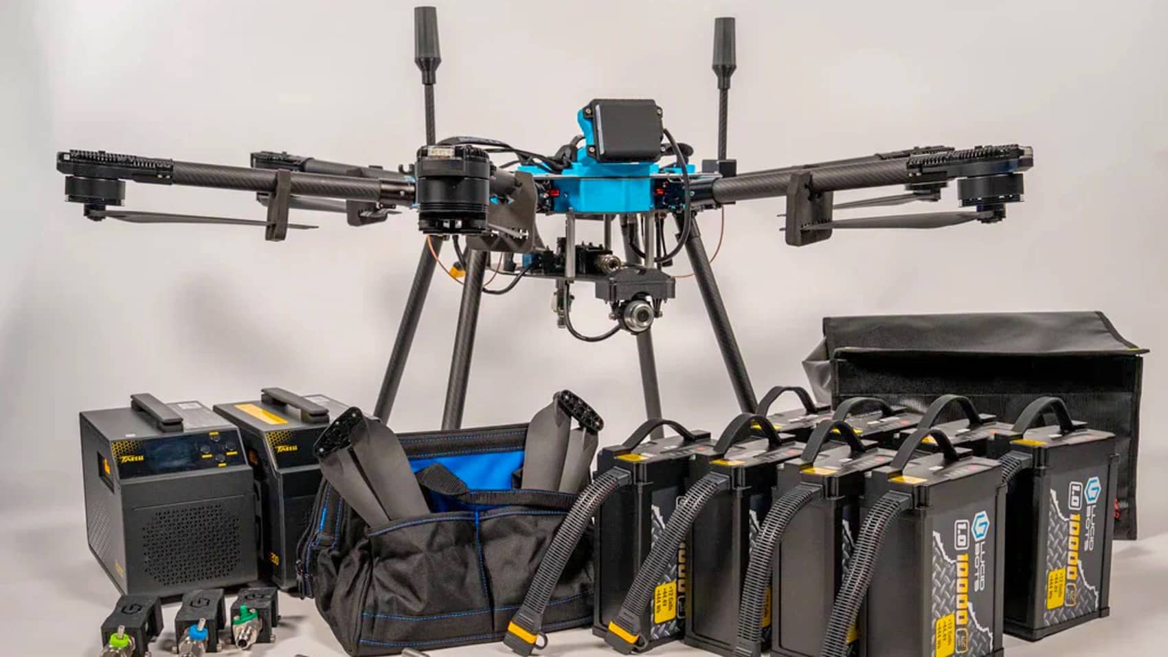 Lucid Bots Sherpa bundle with the cleaning hardware and ground kit included.
